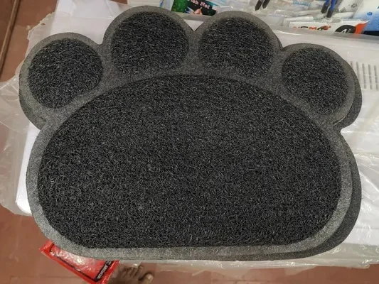 PAW PRINTED FLOOR MAT